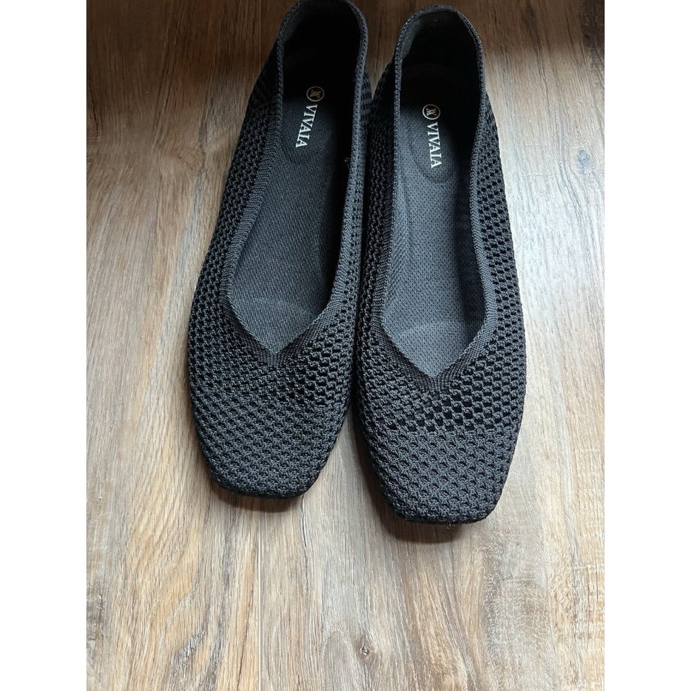 Vivaia Square-Toe V-Cut Mesh Flats (Margot 2.0) Size 41.5 ( W10)